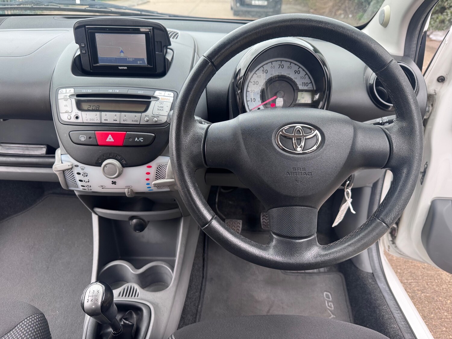 Used Toyota AYGO 2011 for sale - 78063571: Photo 32