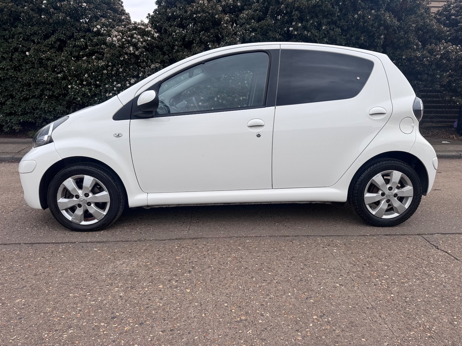 Used Toyota AYGO 2011 for sale - 78063571: Photo 8