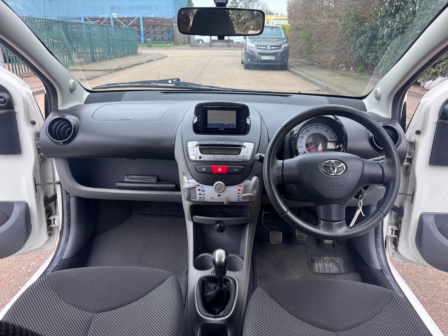 Used Toyota AYGO 2011 for sale - 78063571: Photo 9