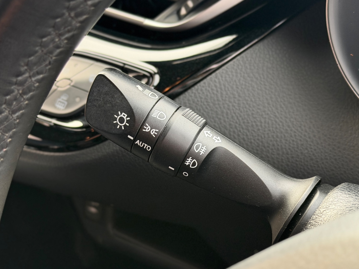 Used Toyota C-HR 2017 for sale - 77006470: Photo 37