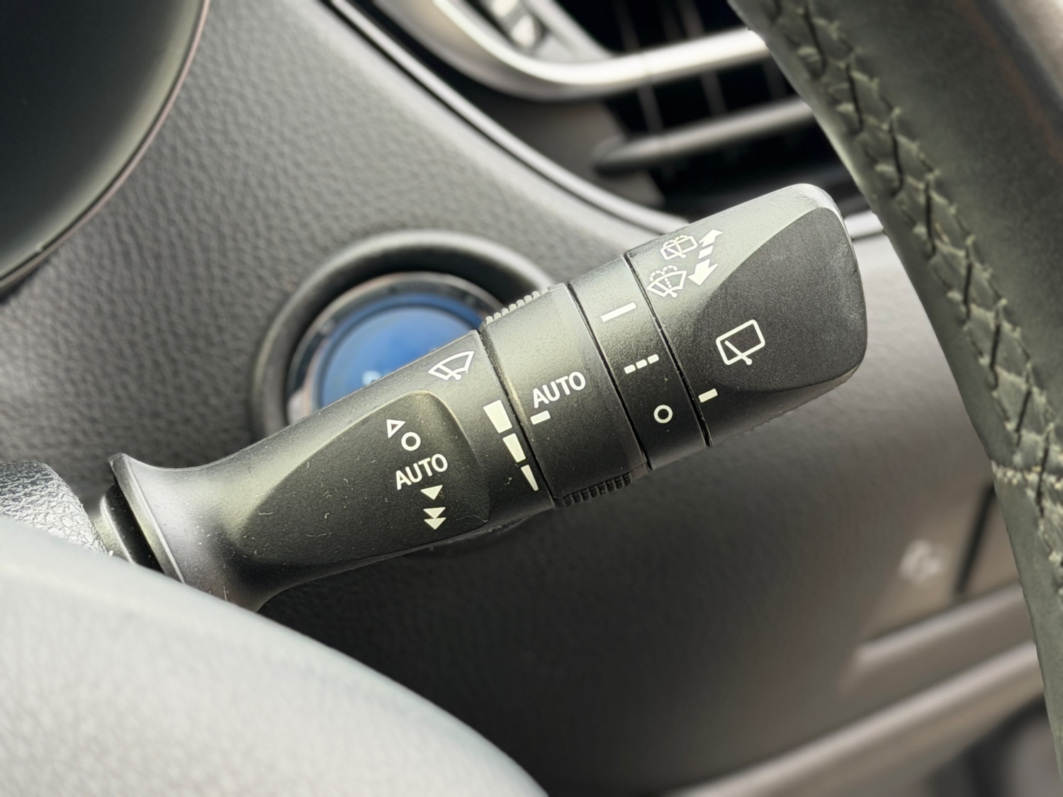 Used Toyota C-HR 2017 for sale - 77006470: Photo 38