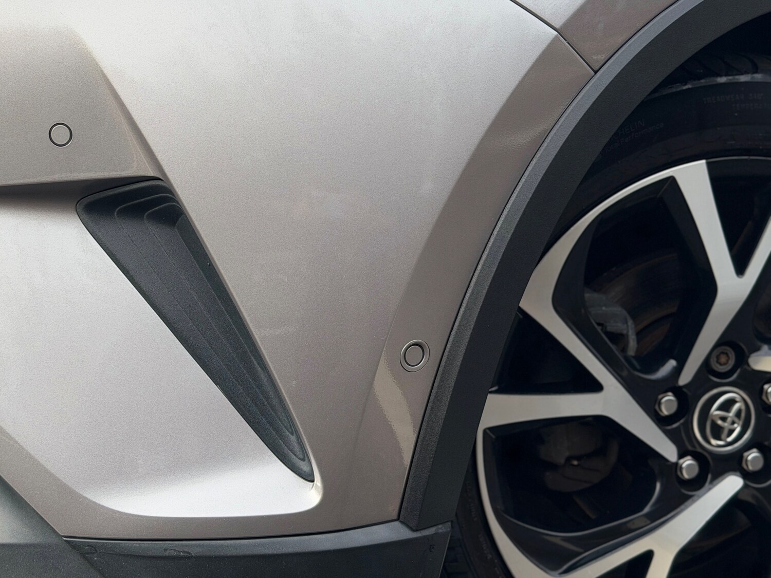 Used Toyota C-HR 2017 for sale - 77006470: Photo 62