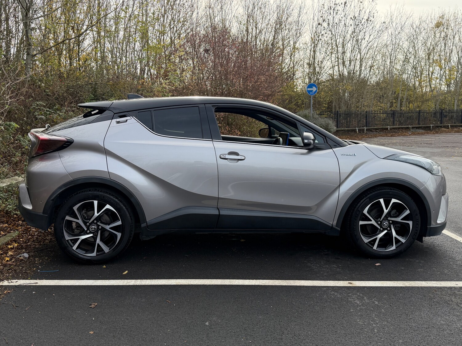 Used Toyota C-HR 2017 for sale - 77006470: Photo 7