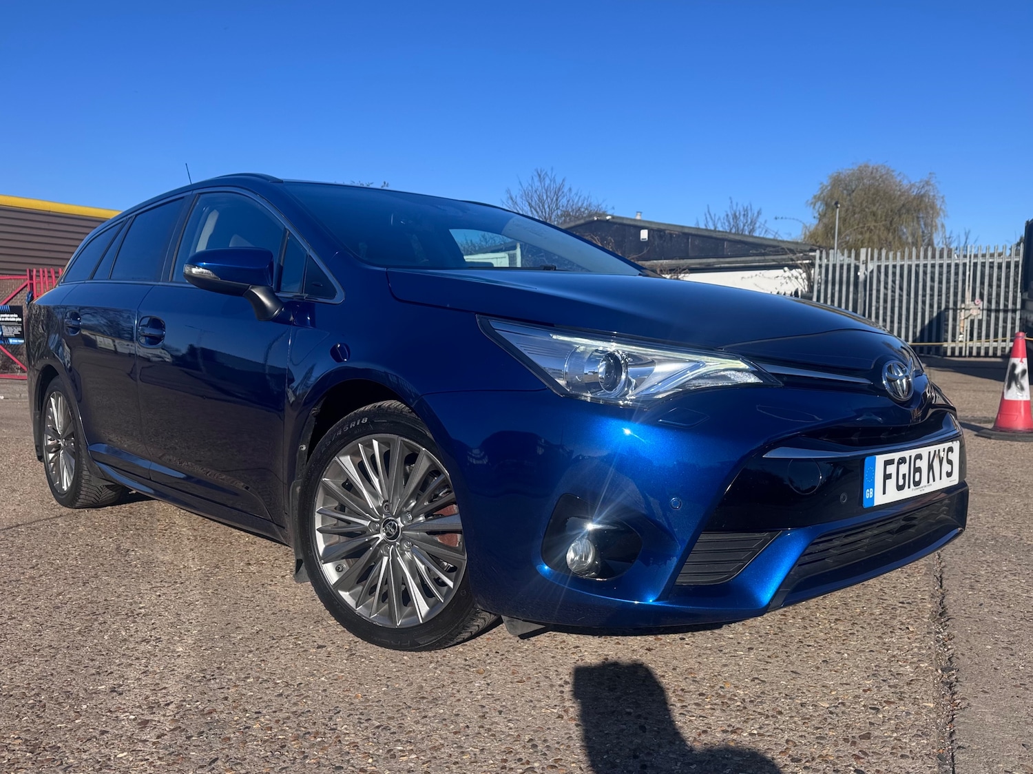 Used Toyota Avensis 2016 for sale - 77979114: Photo 1