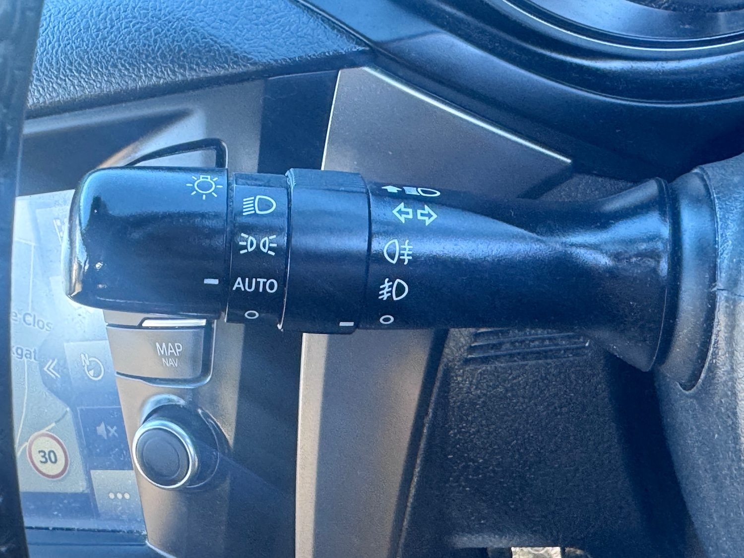 Used Toyota Avensis 2016 for sale - 77979114: Photo 42