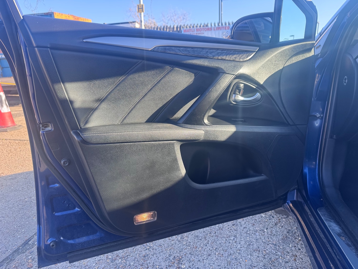 Used Toyota Avensis 2016 for sale - 77979114: Photo 54