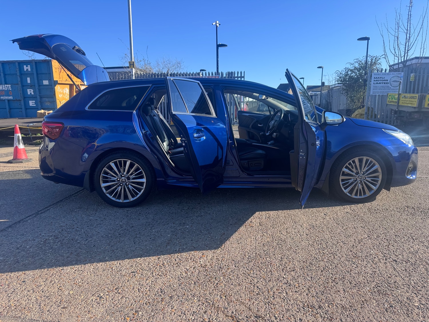 Used Toyota Avensis 2016 for sale - 77979114: Photo 78