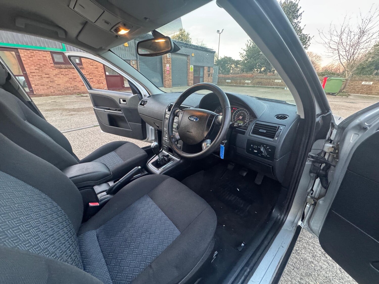 Used Ford Mondeo 2006 for sale - 77006474: Photo 39