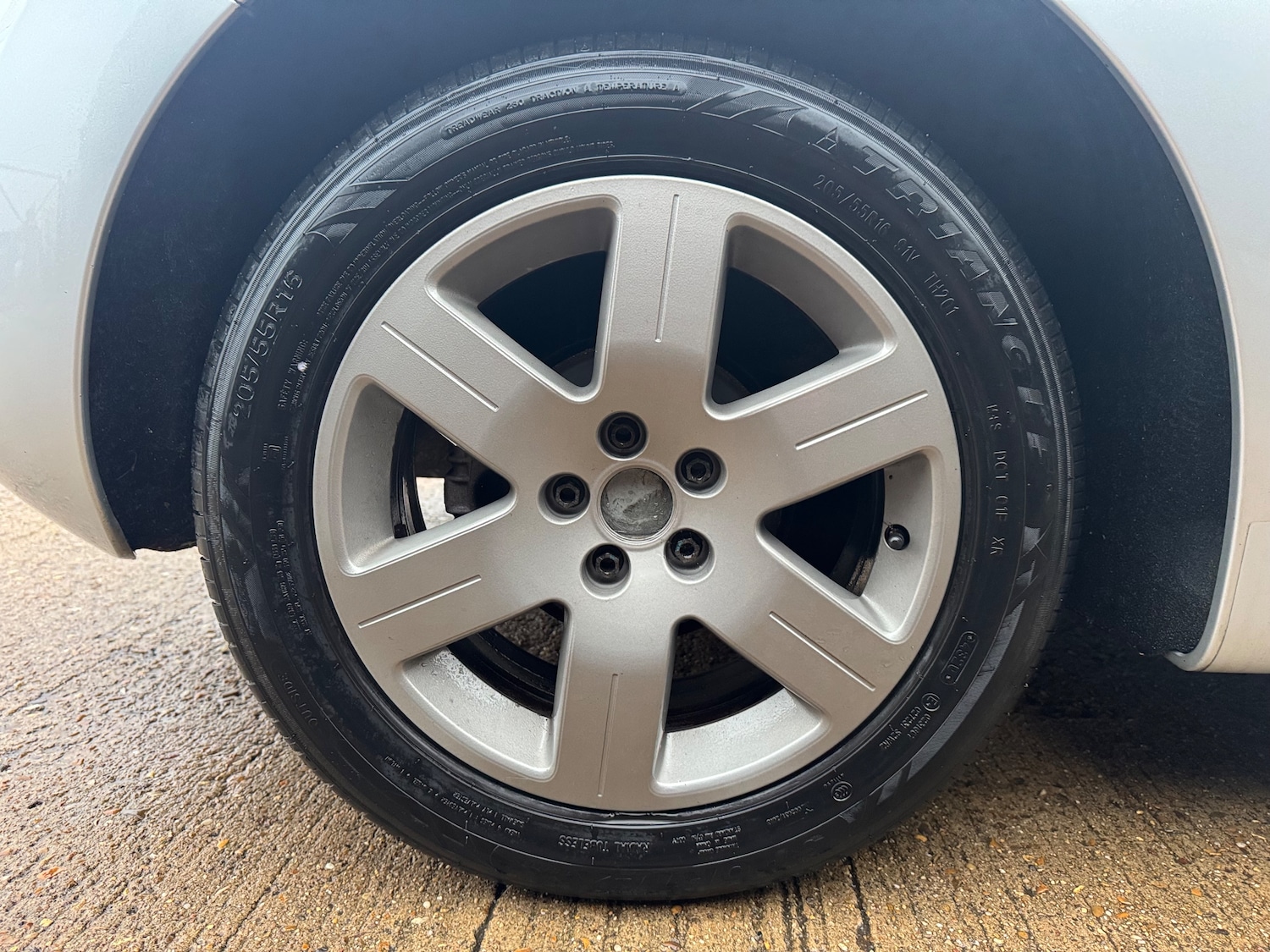 Used Volkswagen Beetle 2010 for sale - 77006506: Photo 14