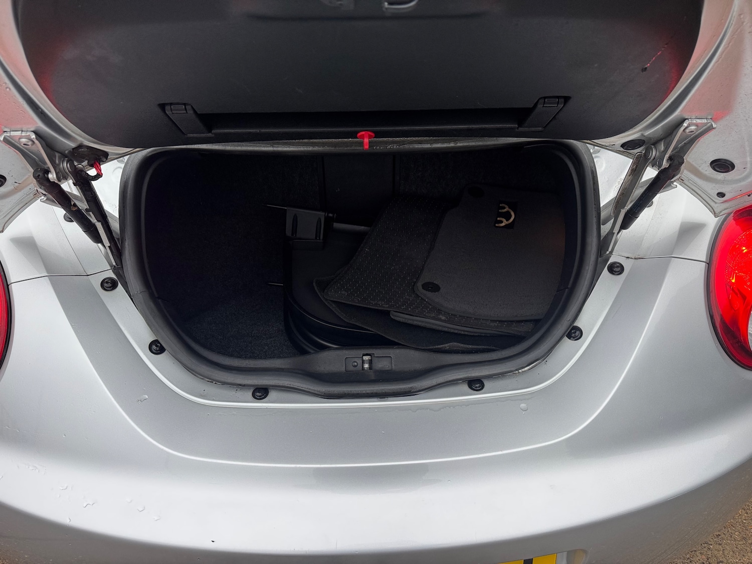 Used Volkswagen Beetle 2010 for sale - 77006506: Photo 38