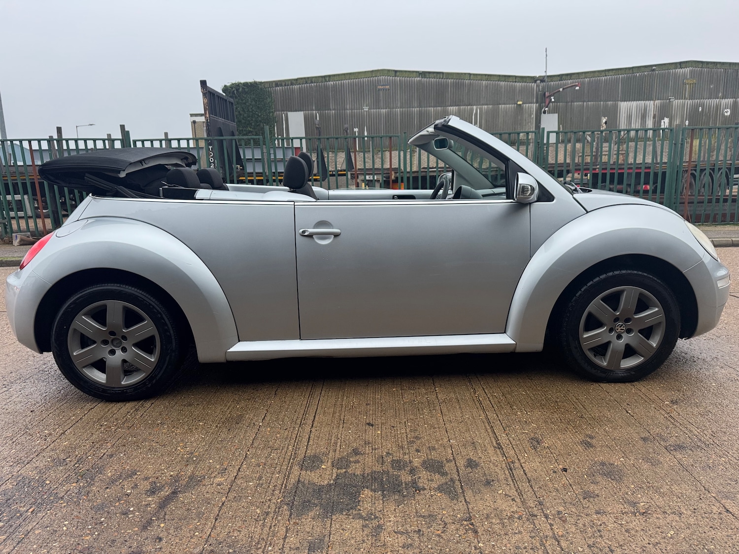 Used Volkswagen Beetle 2010 for sale - 77006506: Photo 9