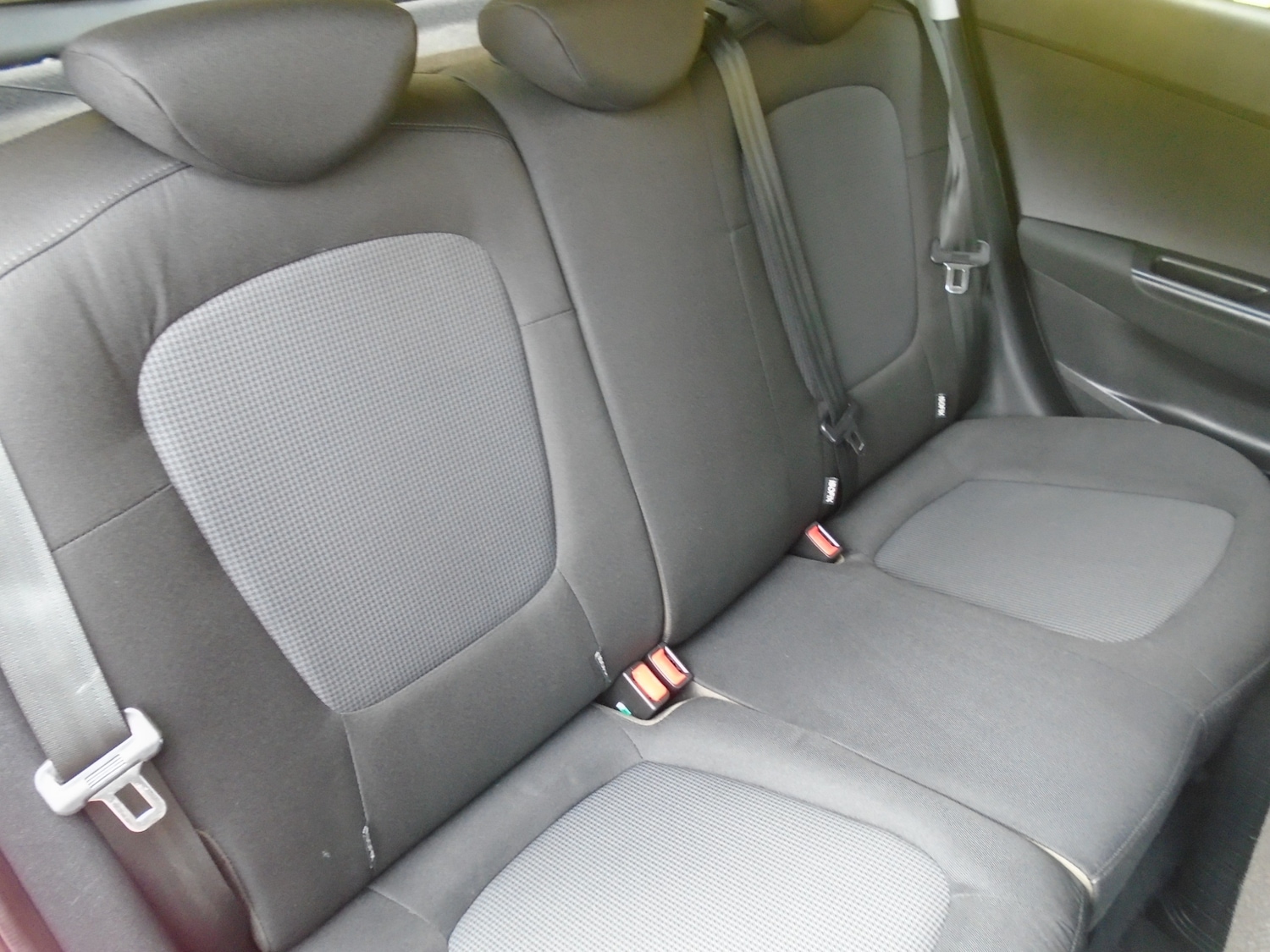 Used Hyundai i20 2014 for sale - 76305272: Photo 10