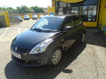 Used Suzuki Swift 2010 for sale - 78726779: Photo
