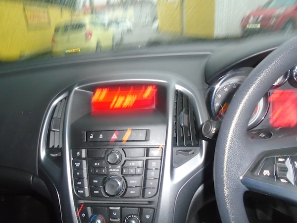 Used Vauxhall Astra 2015 for sale - 76165163: Photo 8