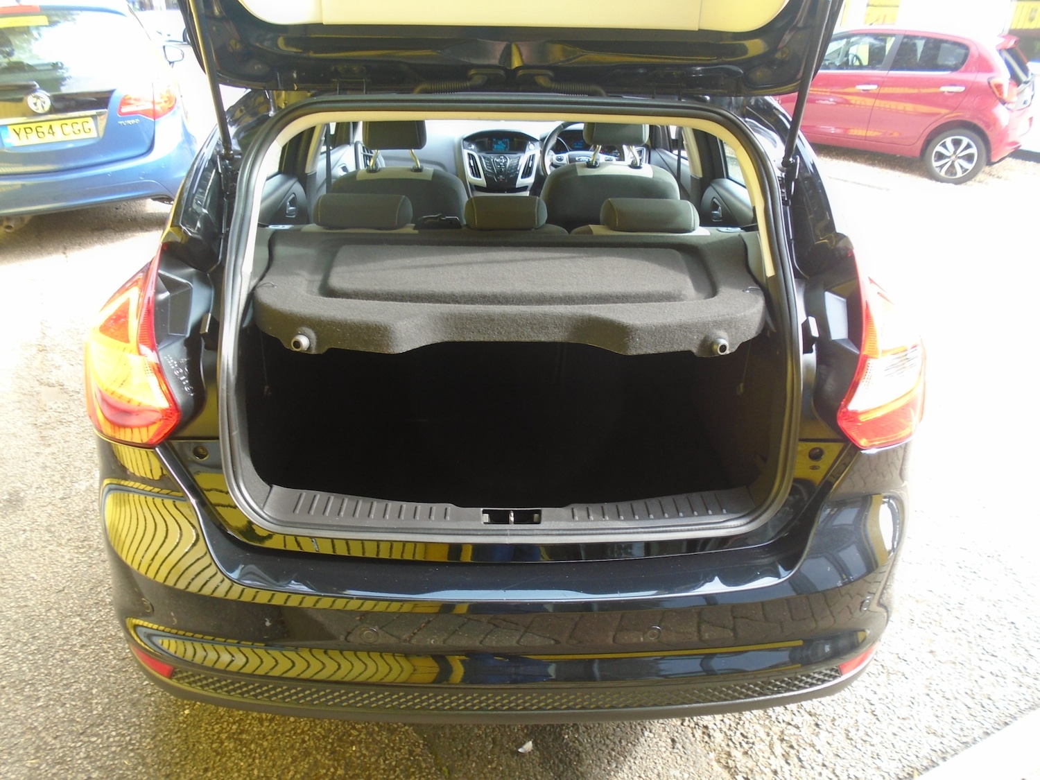 Used Ford Focus 2014 for sale - 76157883: Photo 11