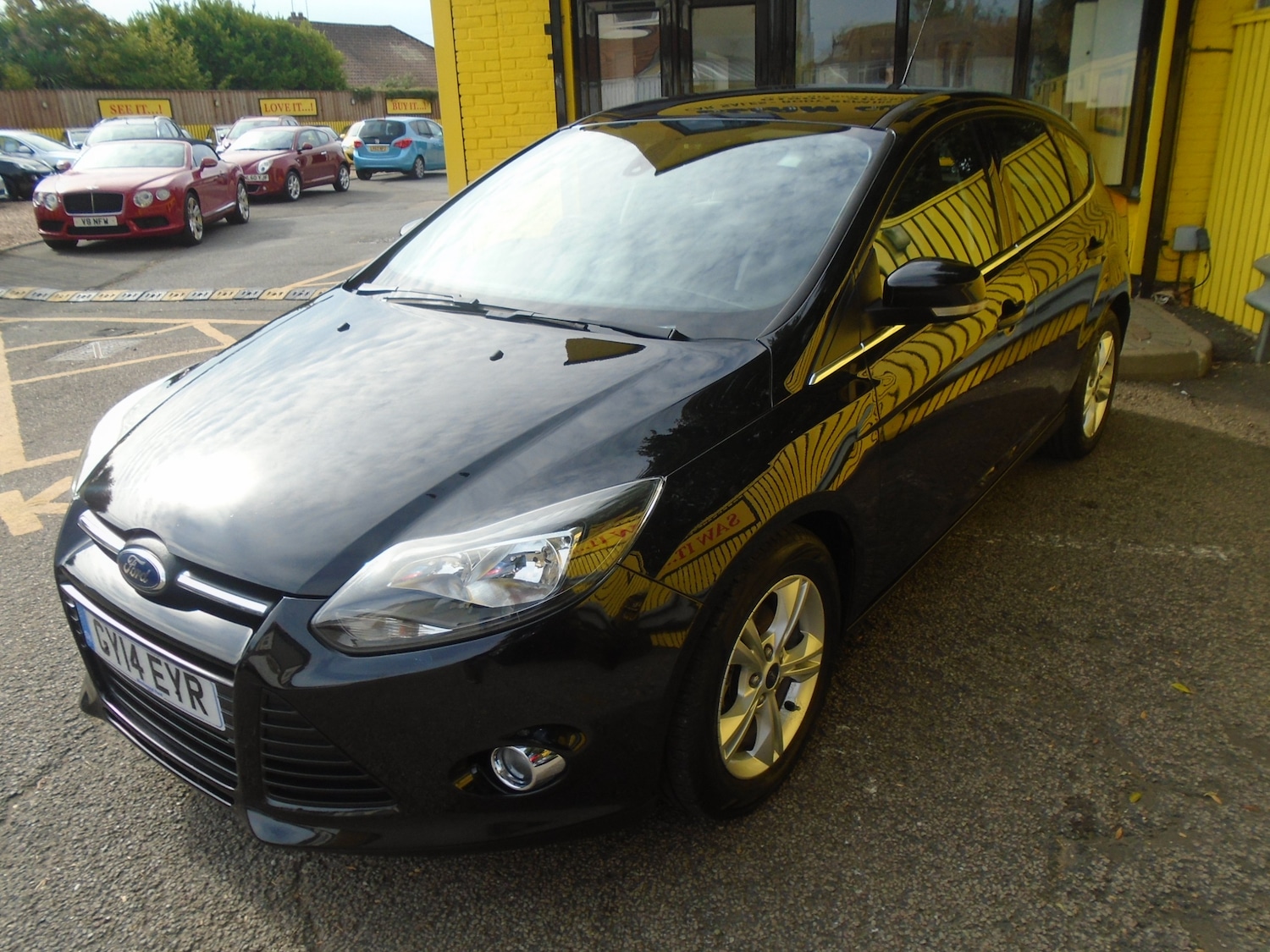 Used Ford Focus 2014 for sale - 76157883: Photo 2