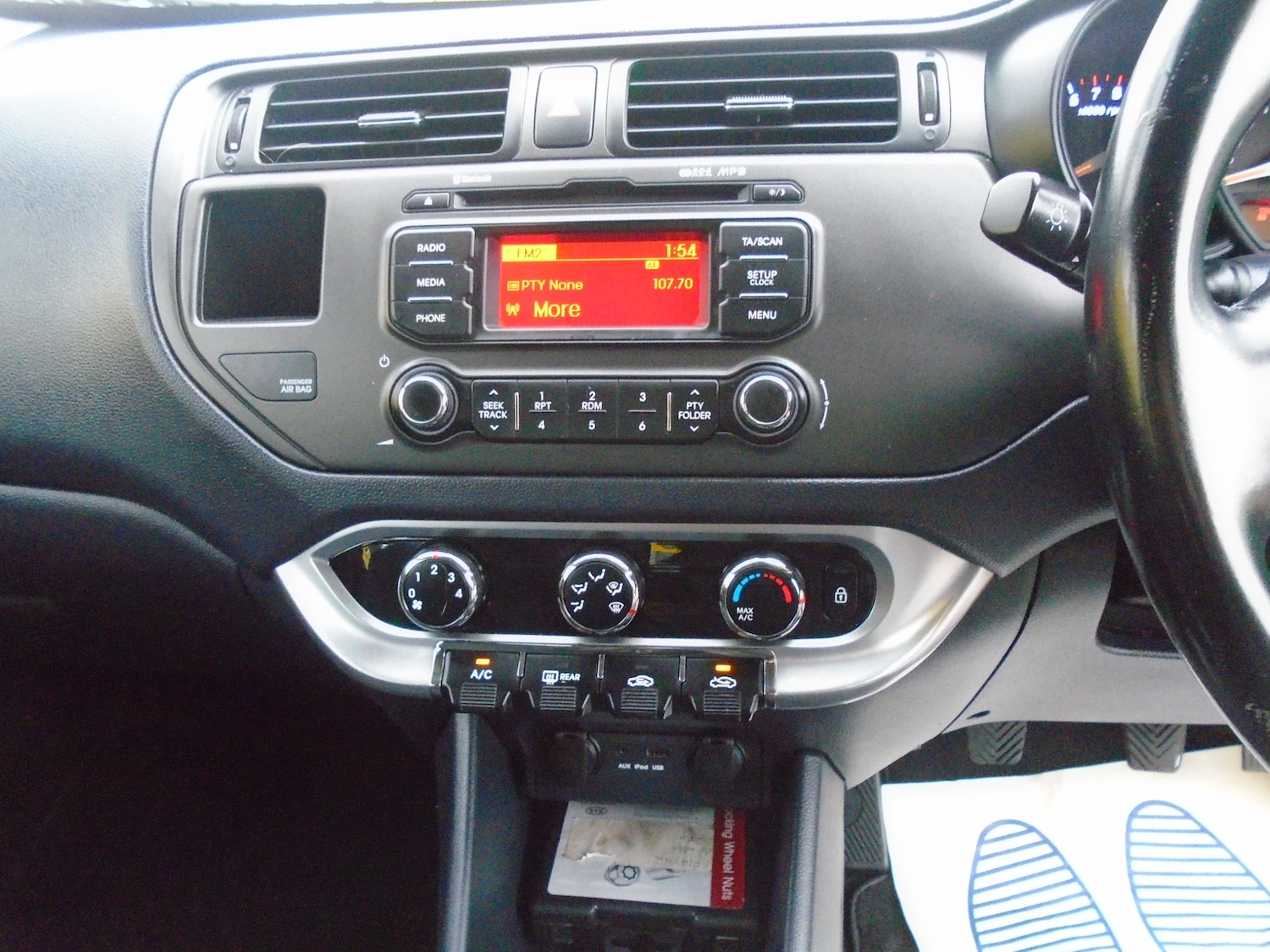 Used Kia Rio 2014 for sale - 76972932: Photo 7