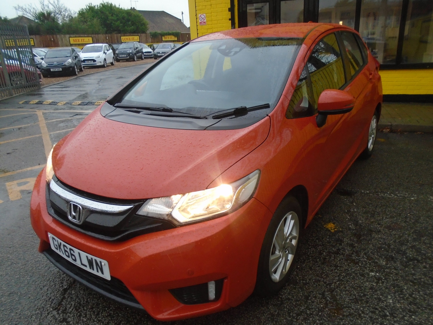 Used Honda Jazz 2016 for sale - 76777404: Photo 2