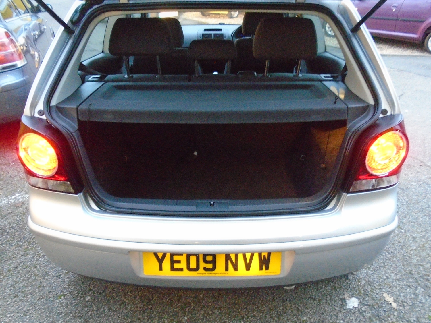 Used Volkswagen Polo 2009 for sale - 76569274: Photo 11