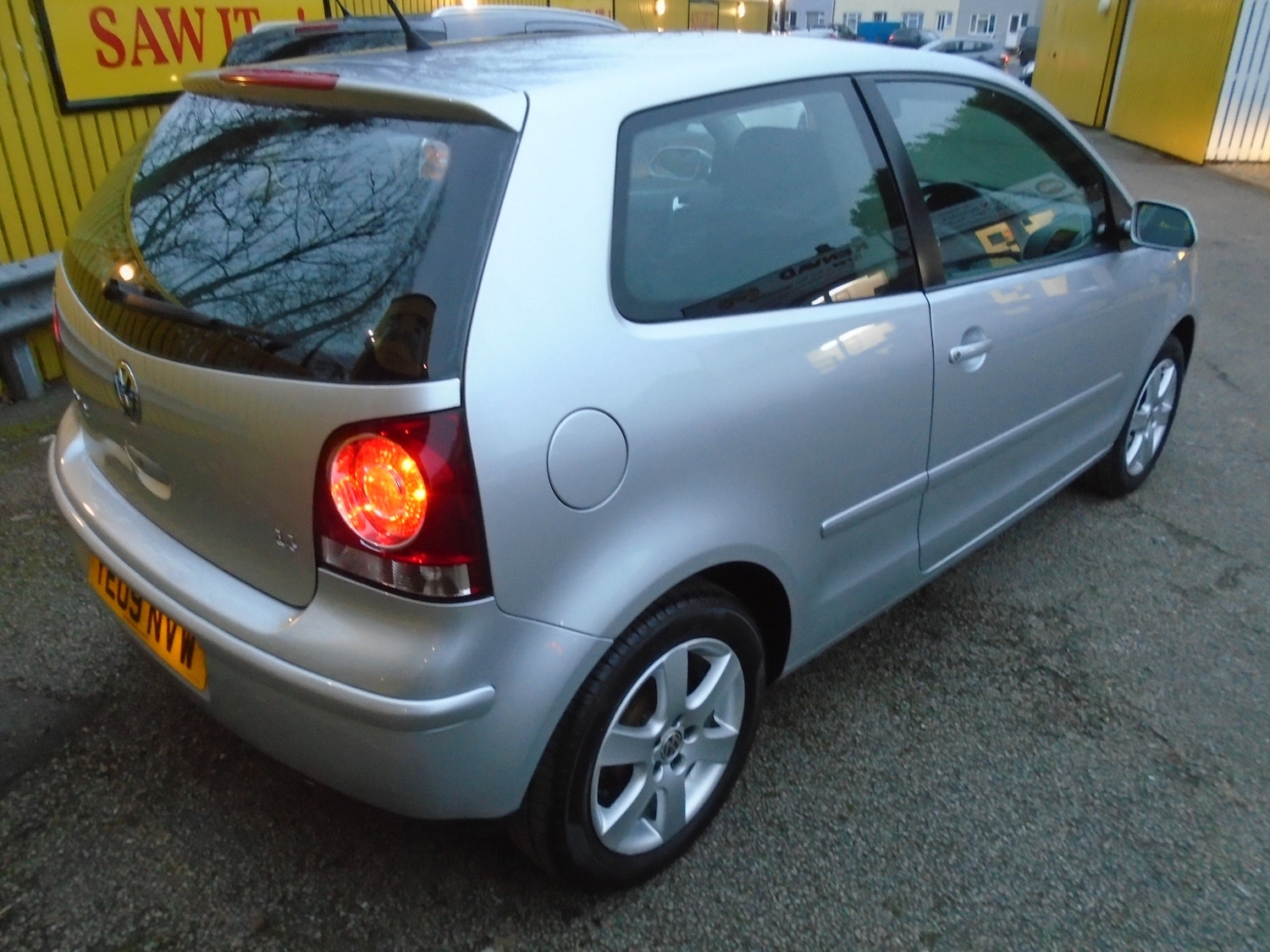 Used Volkswagen Polo 2009 for sale - 76569274: Photo 5