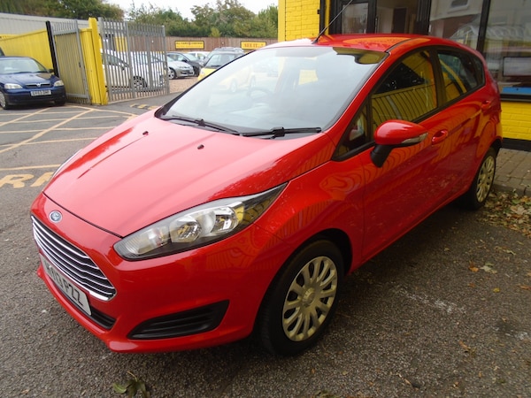 Used Ford Fiesta 2013 for sale - 76157765: Photo 2