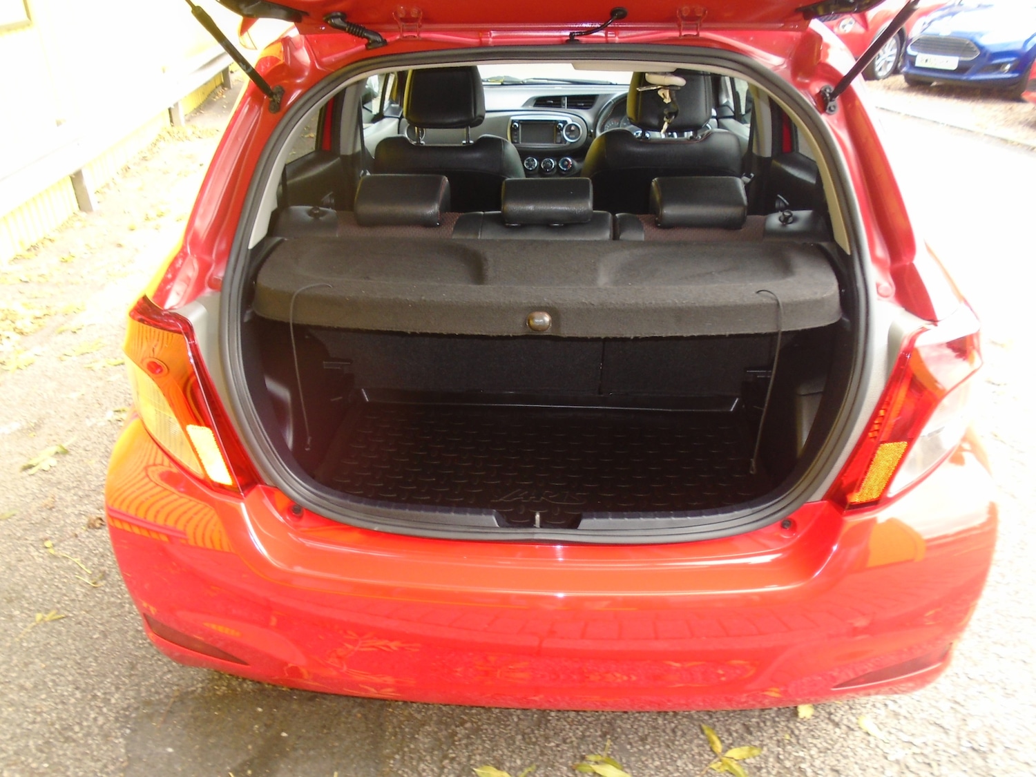 Used Toyota Yaris 2011 for sale - 76334585: Photo 11