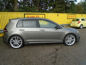Used Volkswagen Golf 2017 for sale - 76334672: Photo