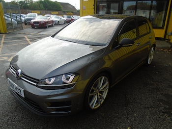 Used Volkswagen Golf 2017 for sale - 76334672: Photo