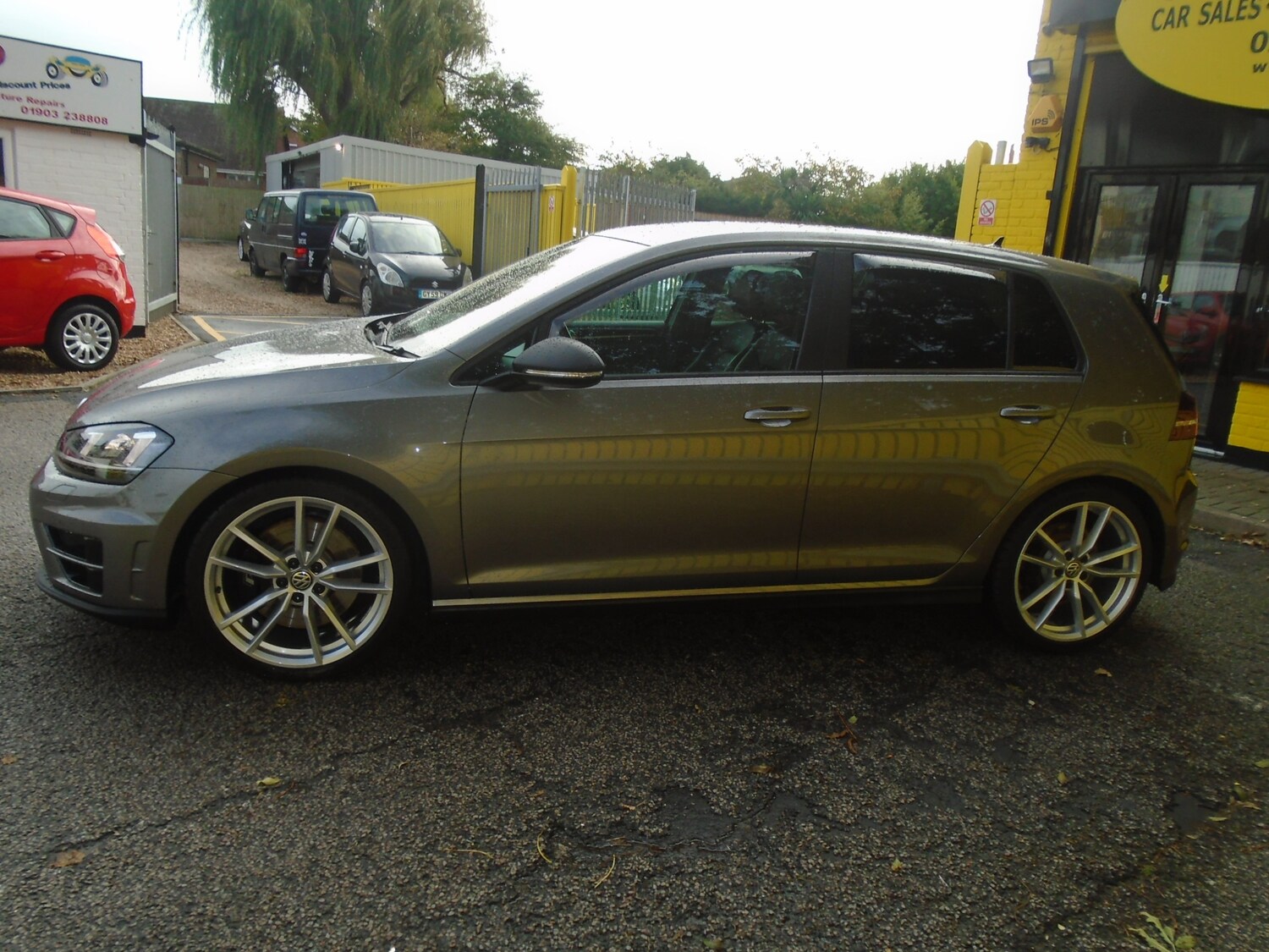 Used Volkswagen Golf 2017 for sale - 76334672: Photo 5