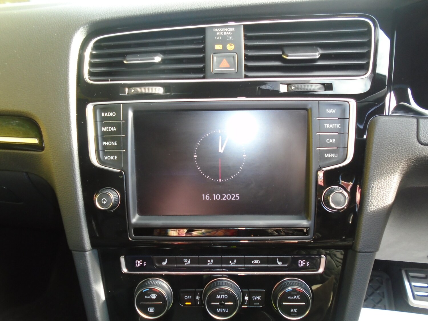 Used Volkswagen Golf 2017 for sale - 76334672: Photo 9