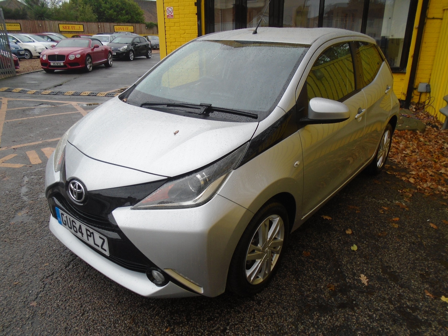 Used Toyota AYGO 2014 for sale - 76748519: Photo 2