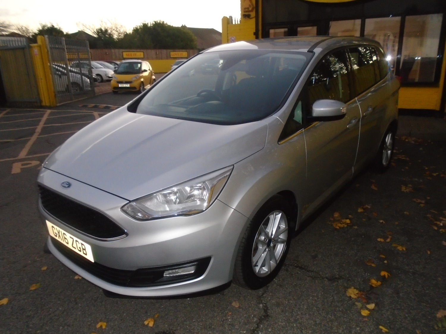 Used Ford Grand C-Max 2016 for sale - 76625716: Photo 2