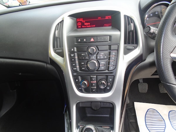 Used Vauxhall Astra 2014 for sale - 76149155: Photo 7