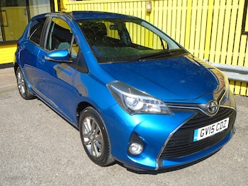 Used Toyota Yaris 2015 for sale - 79423628: Photo