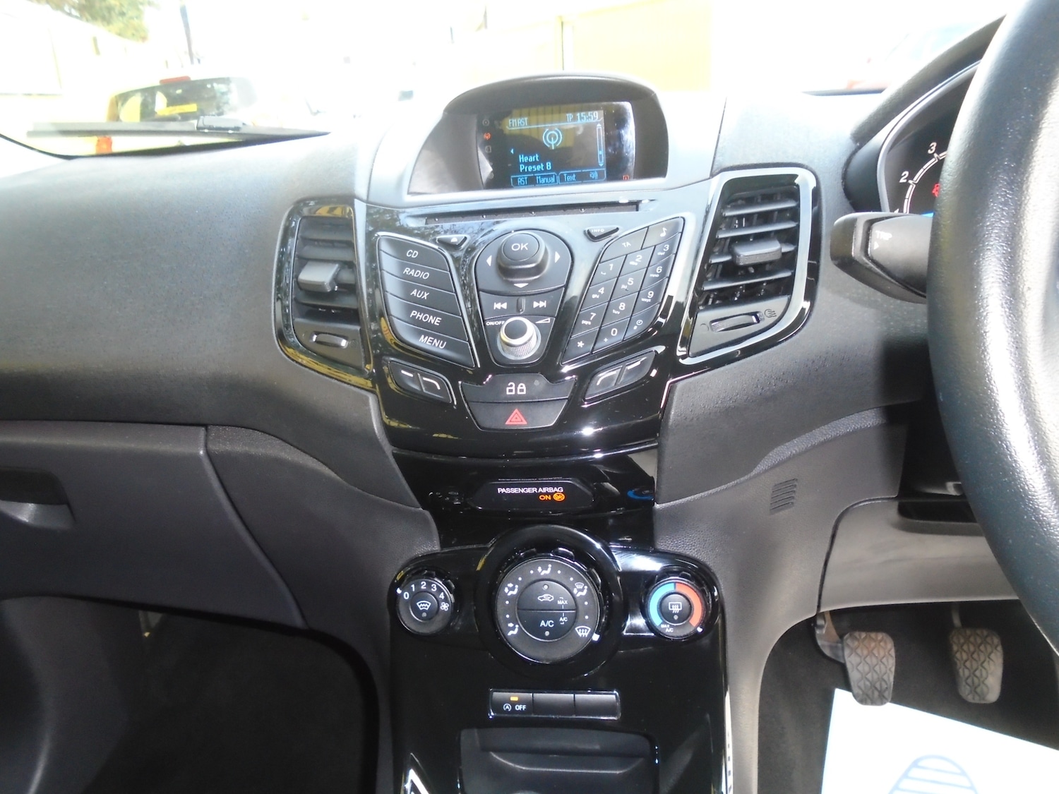 Used Ford Fiesta 2013 for sale - 76357794: Photo 7