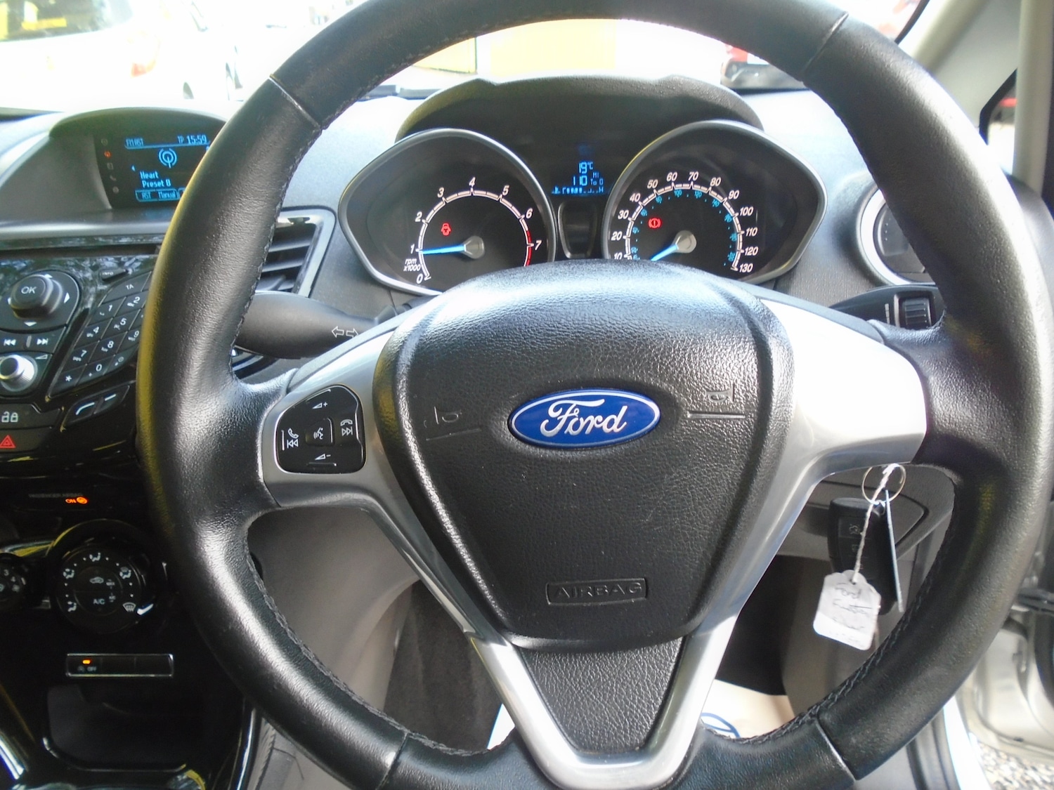 Used Ford Fiesta 2013 for sale - 76357794: Photo 8