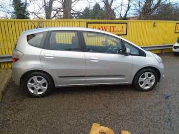 Used Honda Jazz 2010 for sale - 75880844: Photo