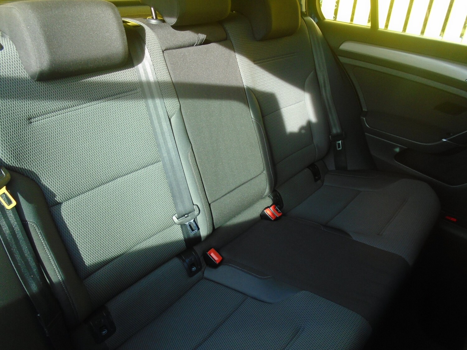 Used Volkswagen Golf 2014 for sale - 76064983: Photo 10