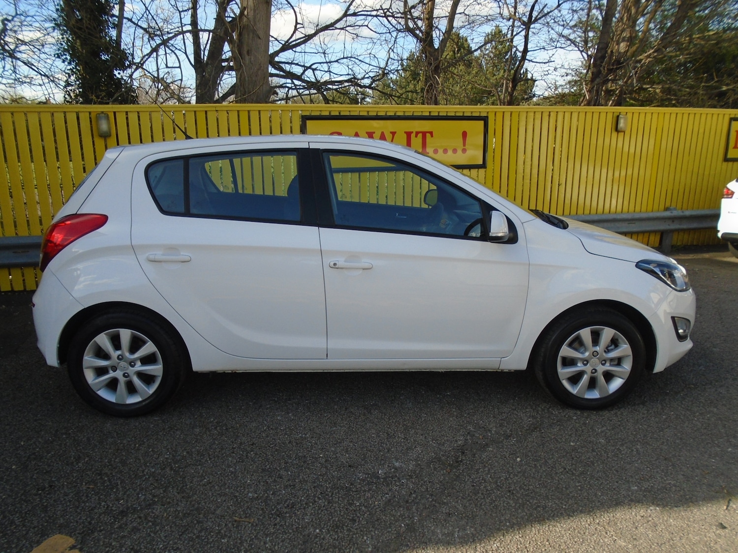 Used Hyundai i20 2014 for sale - 78029117: Photo 4