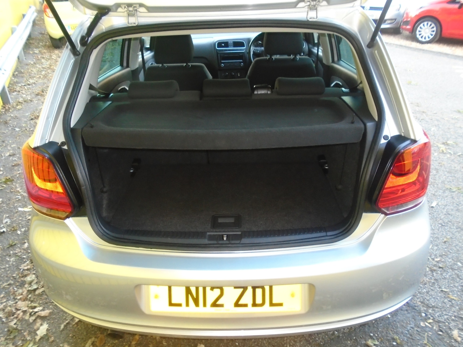 Used Volkswagen Polo 2012 for sale - 76395585: Photo 11