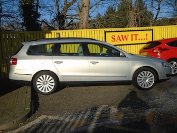 Used Volkswagen Passat 2010 for sale - 77037511: Photo