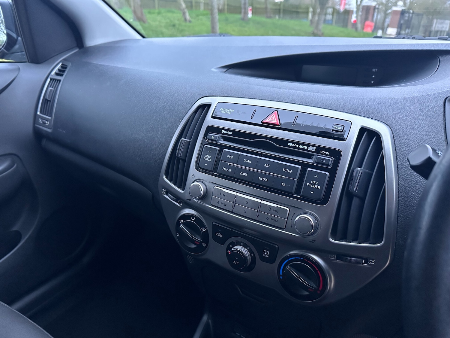 Used Hyundai i20 2012 for sale - 77793068: Photo 30