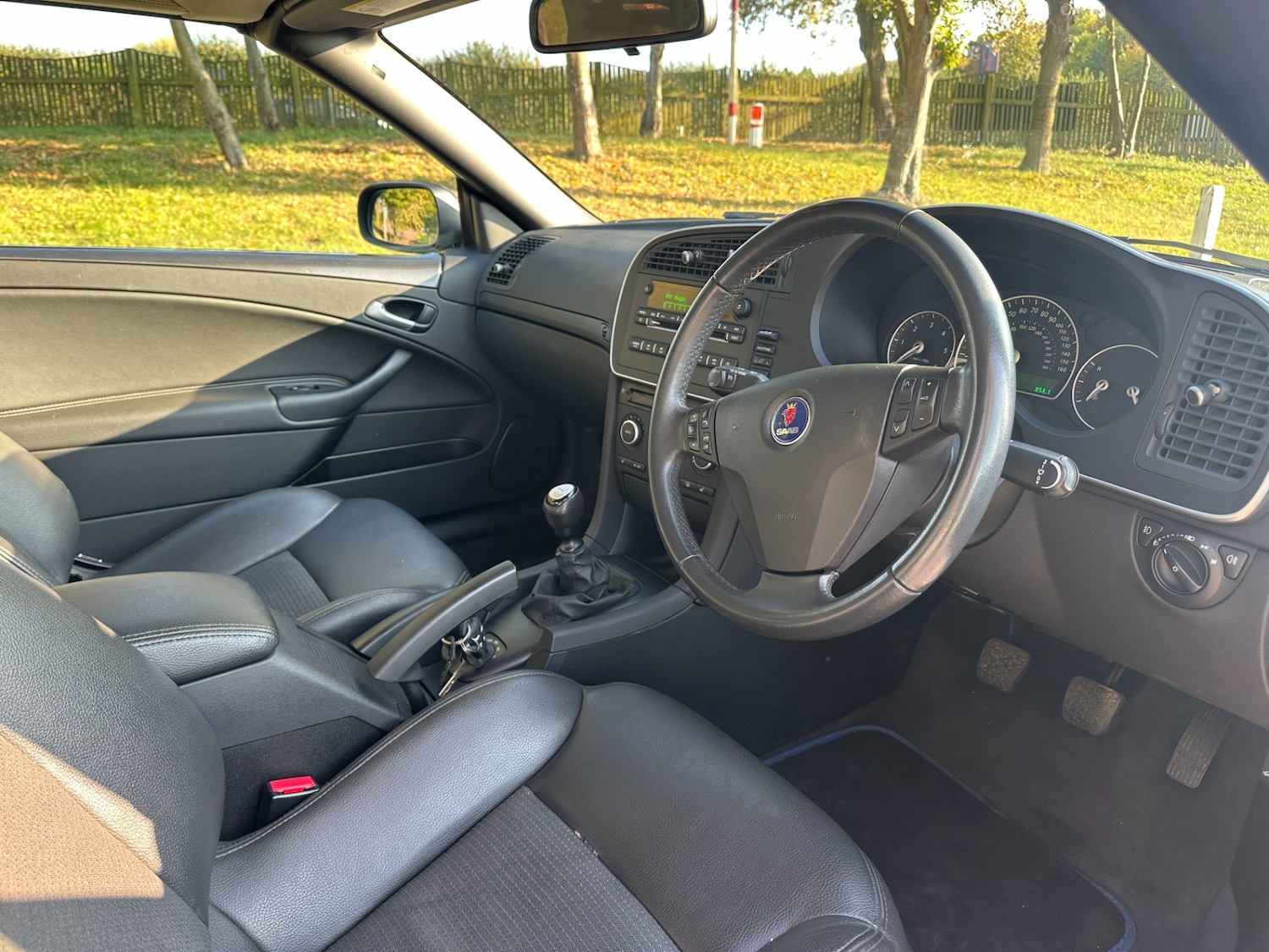 Used Saab 9-3 2010 for sale - 76244740: Photo 8