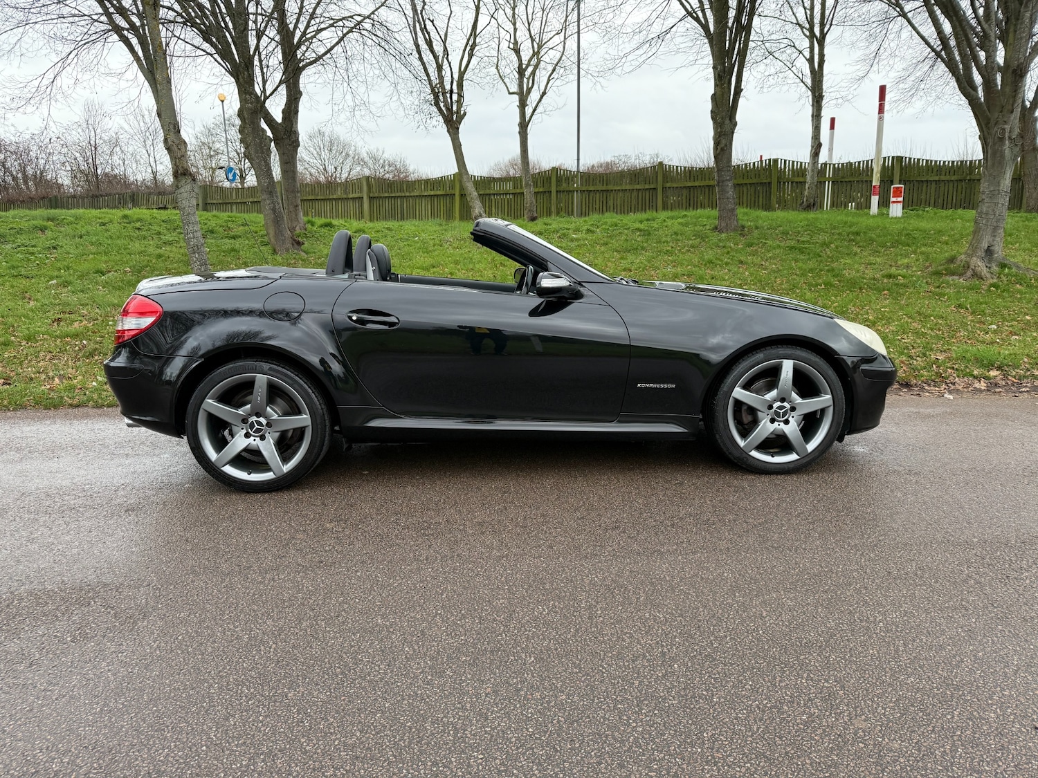 Used Mercedes-Benz SLK 2005 for sale - 74704622: Photo 3