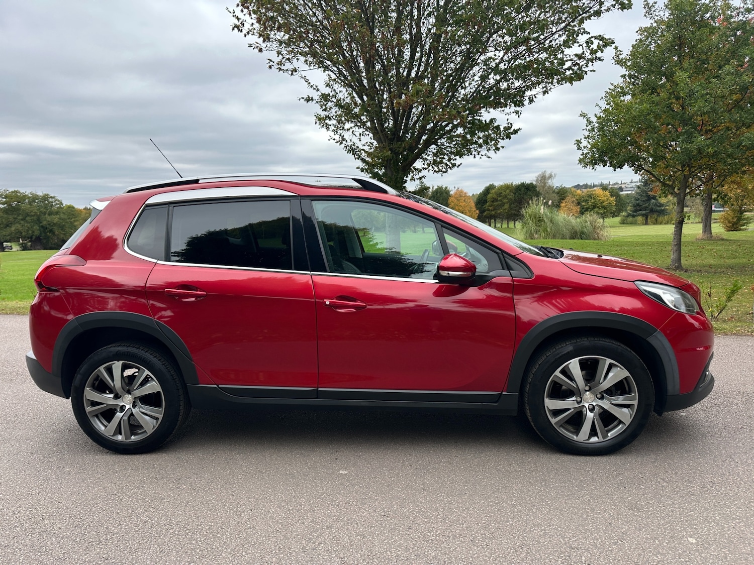 Used Peugeot 2008 2017 for sale - 76198570: Photo 10