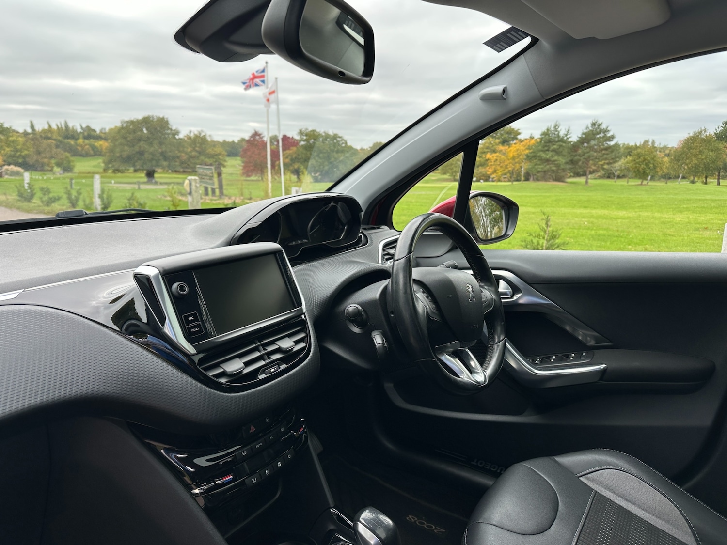 Used Peugeot 2008 2017 for sale - 76198570: Photo 11