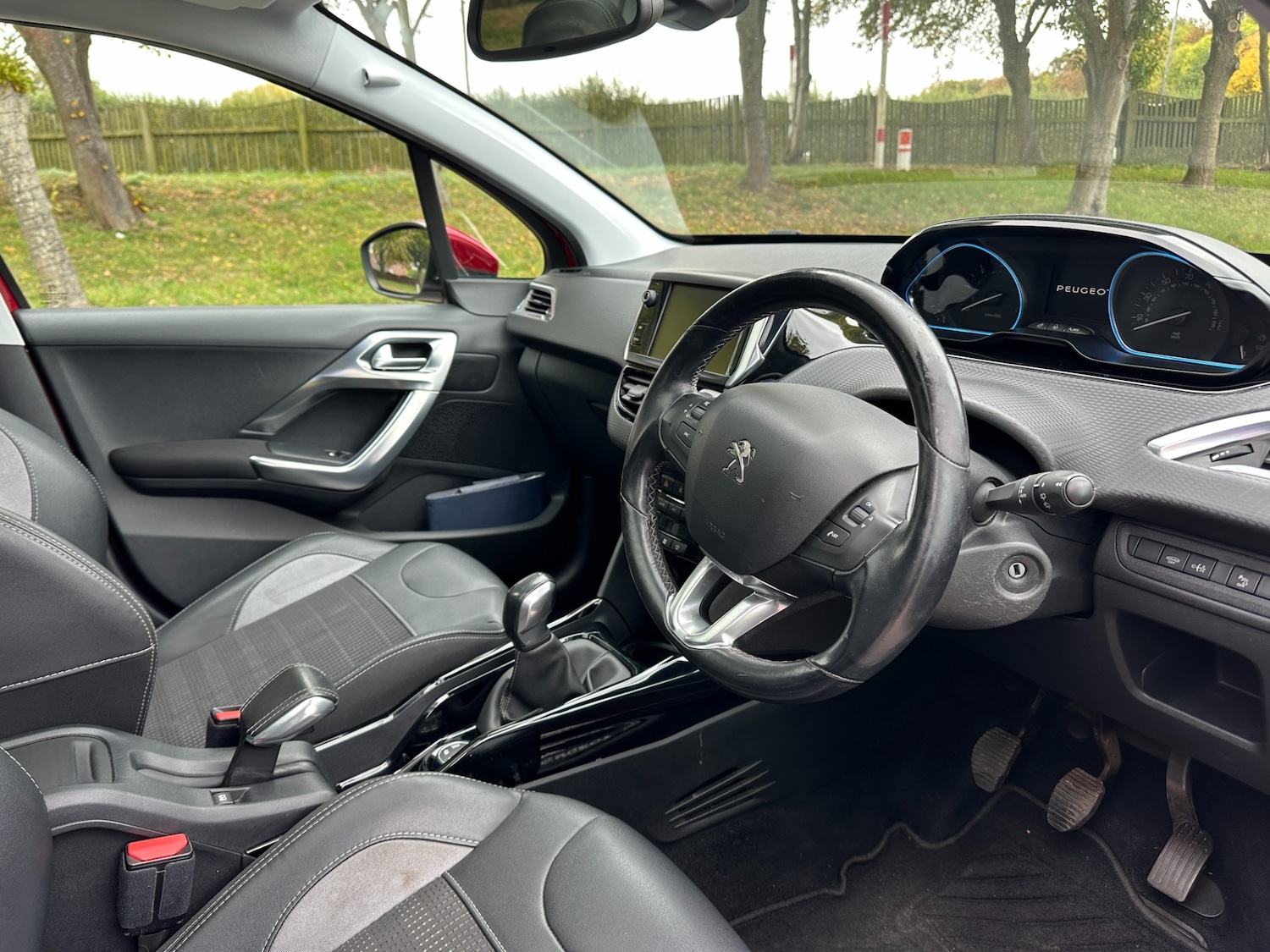 Used Peugeot 2008 2017 for sale - 76198570: Photo 14