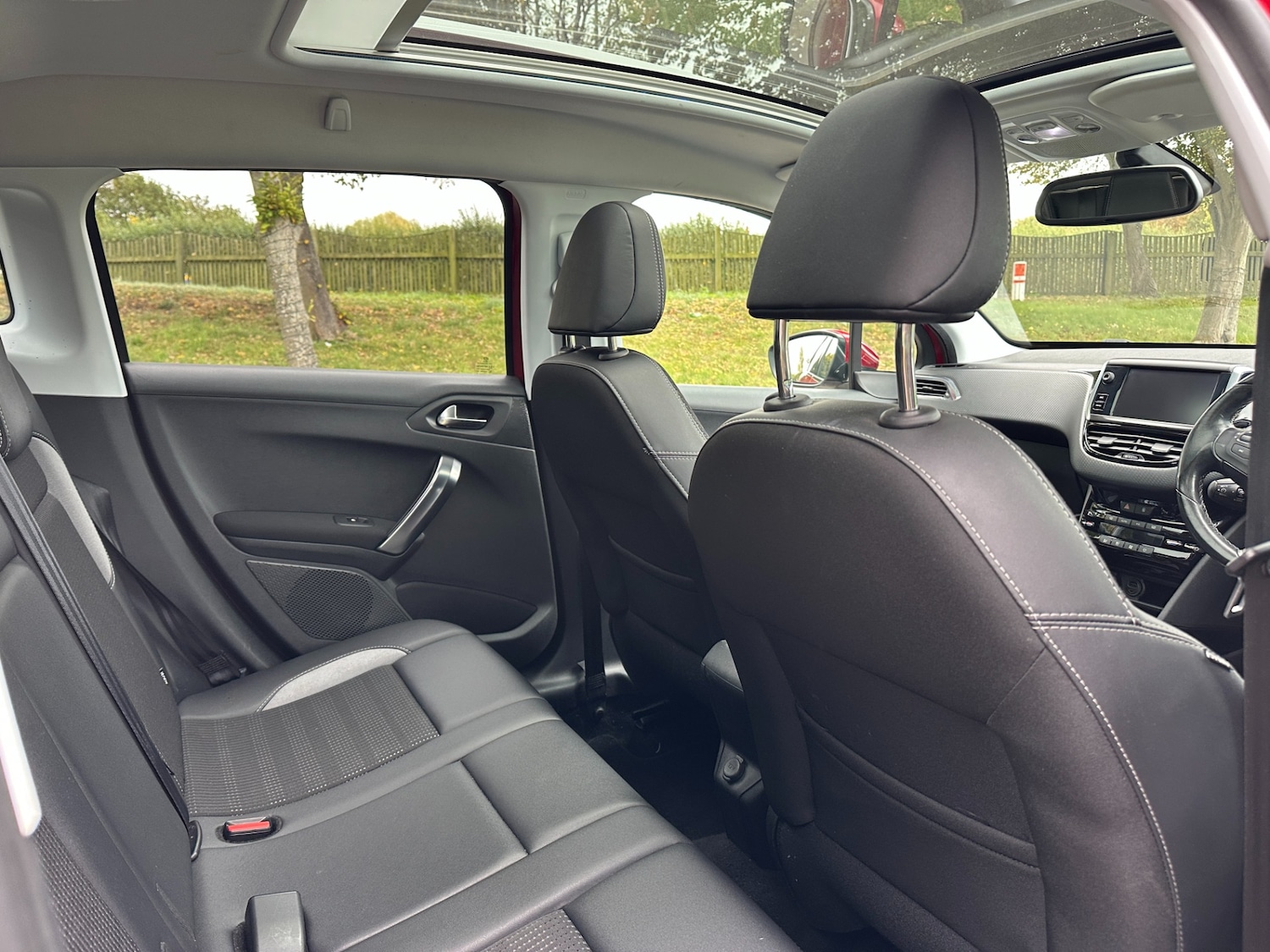 Used Peugeot 2008 2017 for sale - 76198570: Photo 16