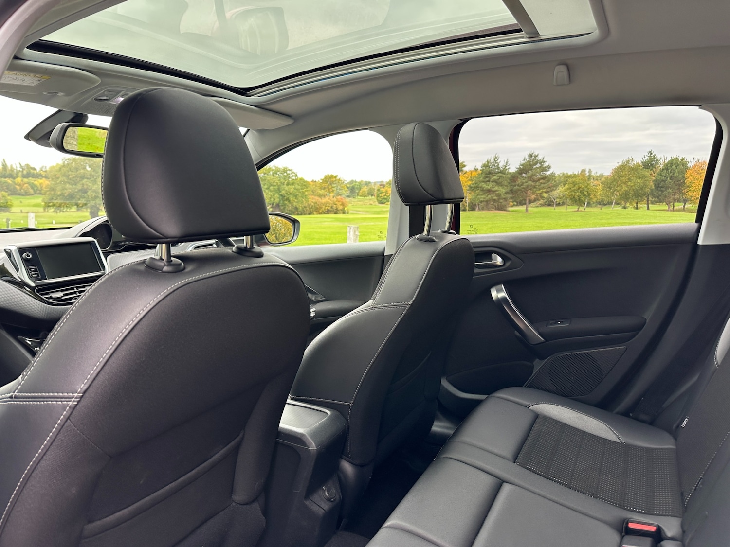 Used Peugeot 2008 2017 for sale - 76198570: Photo 17