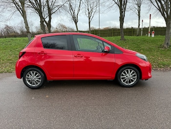 Used Toyota Yaris 2016 for sale - 76848762: Photo